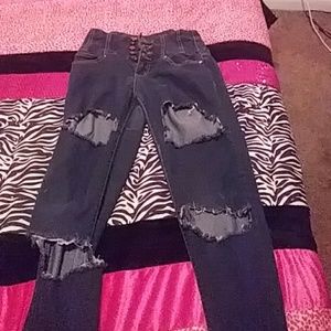 Denim Jeans  Highwaisted W/Rips